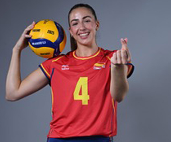 Lola Hernández van den Bosch